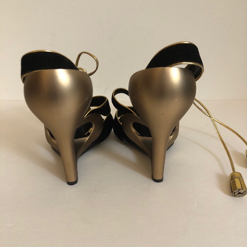 Marc Jacobs Black and gold heart wedge - Picture 5 of 5